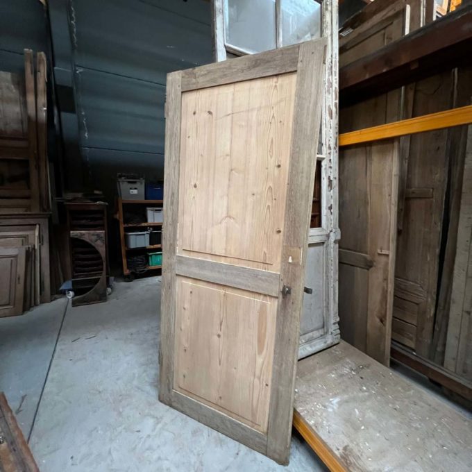 Directoire-style stripped cupboard door 91x211cm back