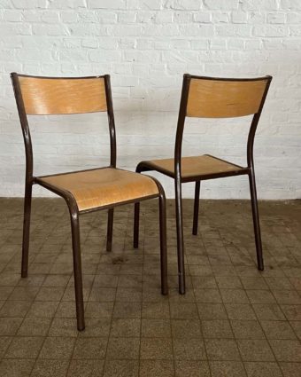 Chaise d'école vintage
