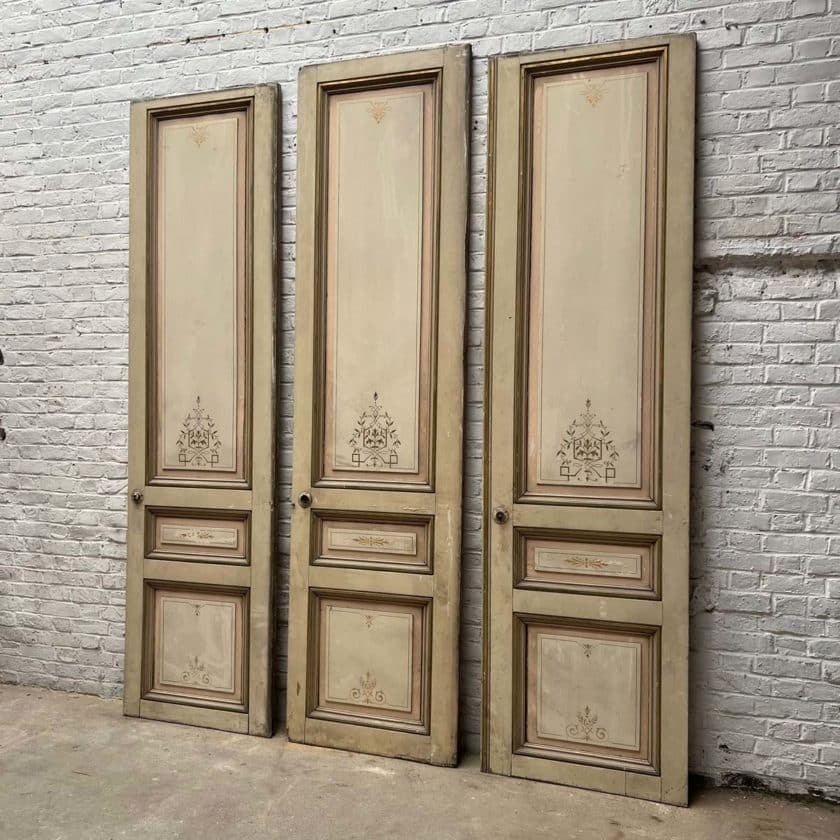 3 decorative panels