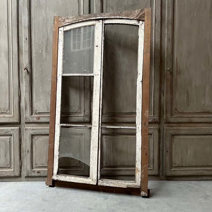 Double window with back frame