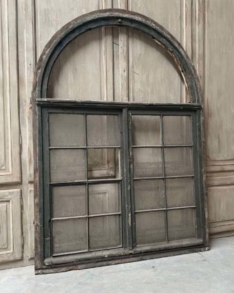 Fenêtre avec imposte et bâti side