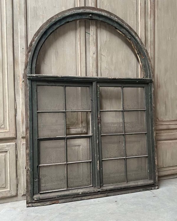 Fenêtre avec imposte et bâti side