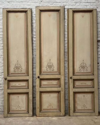 3 front decorative panels