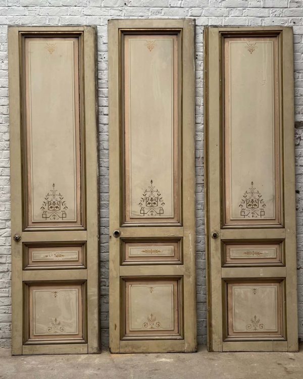3 front decorative panels
