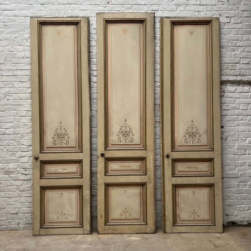 3 front decorative panels