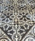Lot de 500 m² de carreaux de ciment details