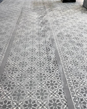 600 m² cement tile lot