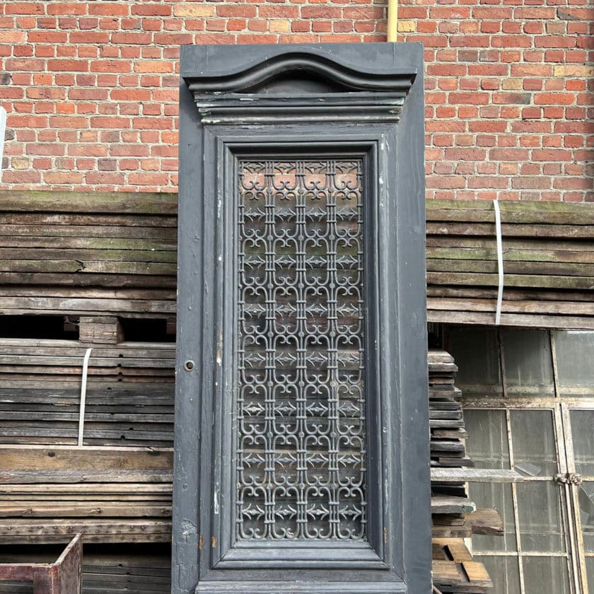 Entrance door 84.5x279x8.5cm