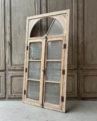 Double fenêtre avec imposte et bâti