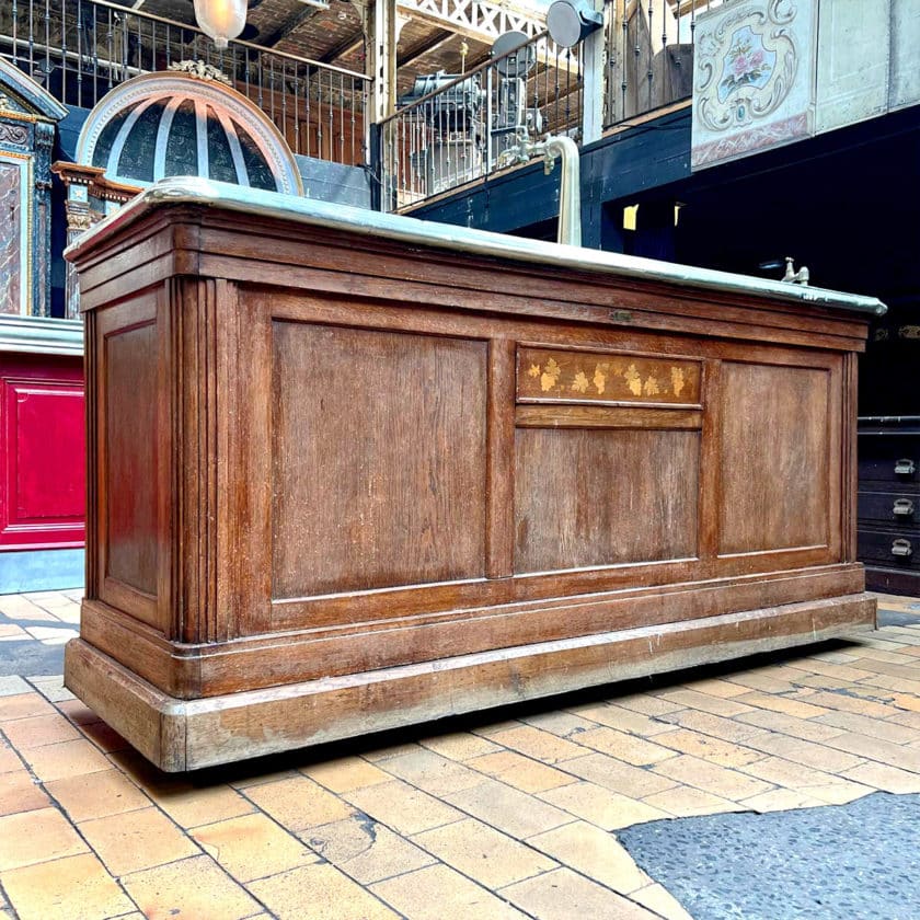 Oak bar