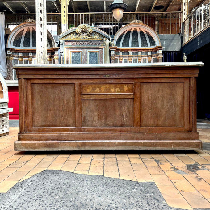 Oak bar