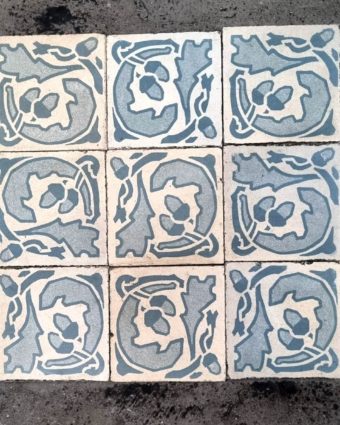 Antique cement tiles 4.7m² top