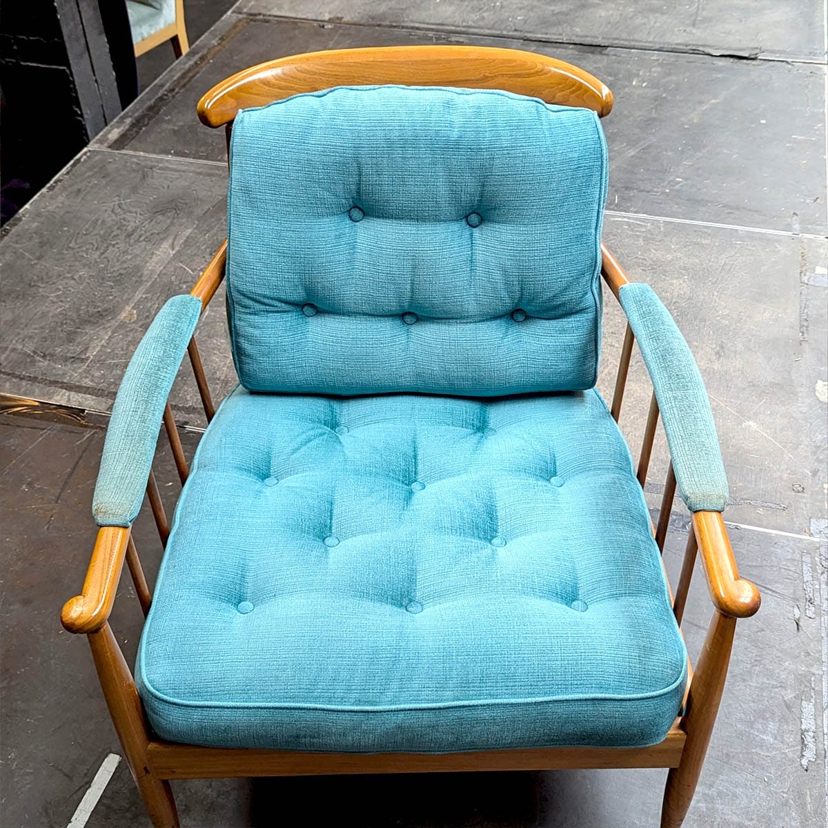 WhatsApp-Image-2024-09-04-at-104448-1 | Matériaux Authentiques salon scandinave bleu