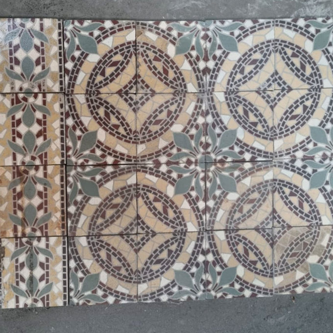 Cement tiles with mozaic pattern and frieze, 3,6m², with a