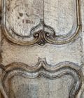 Armoire d'angle décapée en chêne d'esprit Louis XV zoom 1