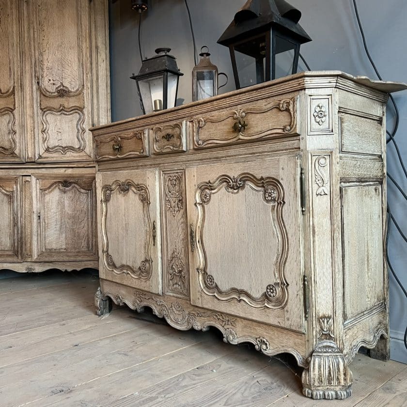 Liège-style oak buffet in the Louis XV style