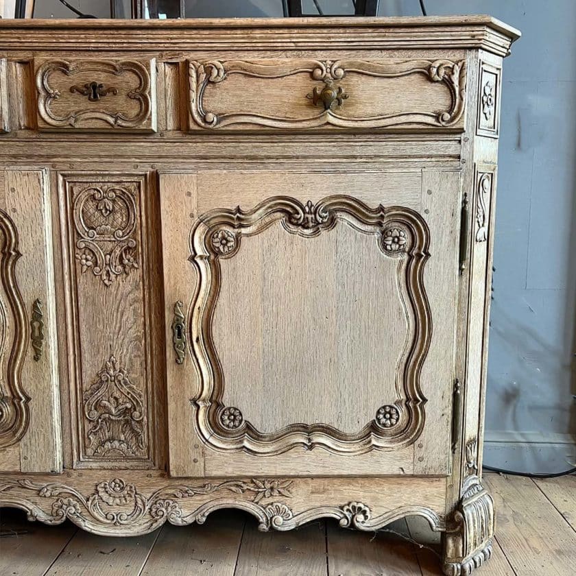 Liège sideboard in oak, Louis XV style.