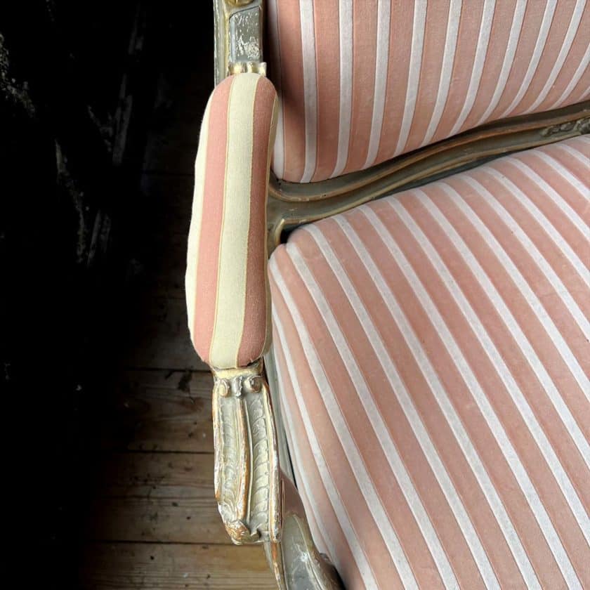 Antique Louis XV style bench seat details