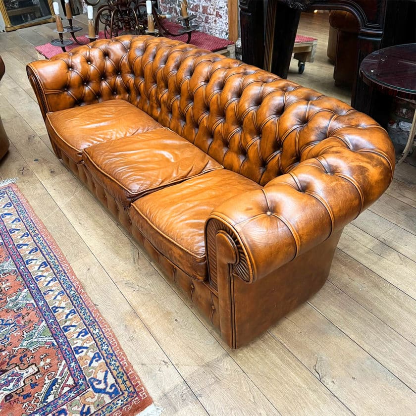 Chesterfield sofa front