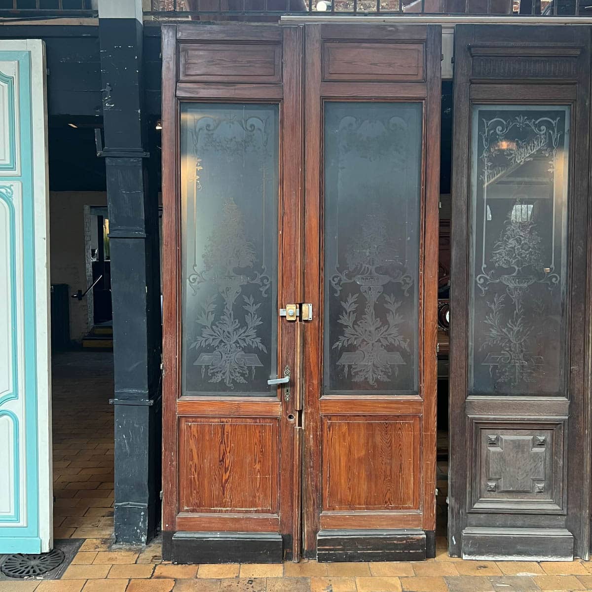 Paire de double portes avec verre gravé 155x300cm9 | Matériaux Authentiques Paire de double portes avec verre gravé 155x300cm