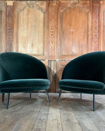 Pair of arflex delfino armchairs