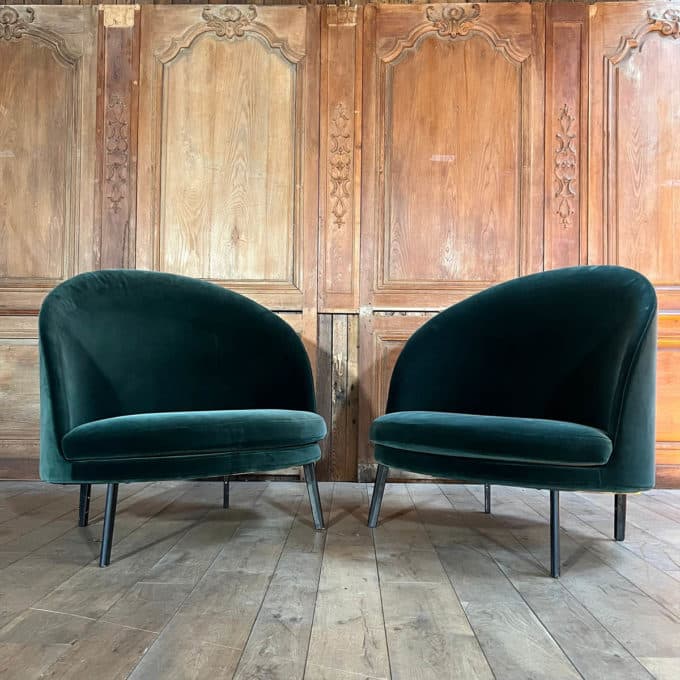 Pair of arflex delfino armchairs