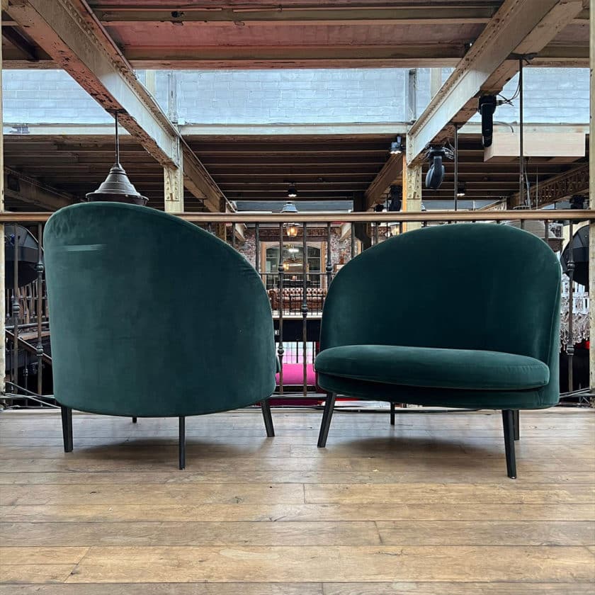 Pair of arflex delfino armchairs