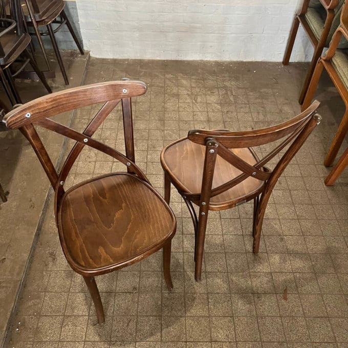 Lot de chaises de bistrot d'esprit thonet