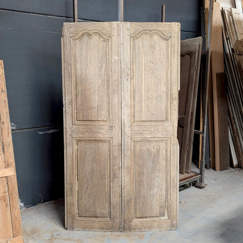 Eighteenth-century oak double cupboard door 104x195cm