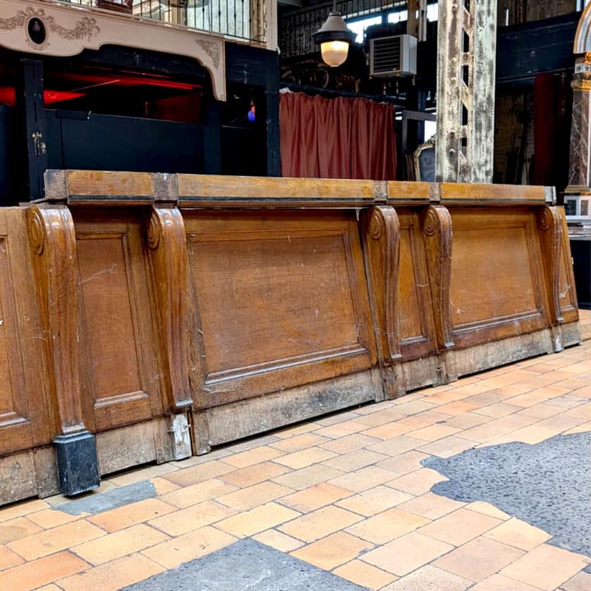 Oak countertop facade with black marble top, 15m