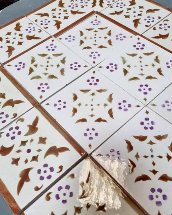 Earthenware tiles with frieze 4,2m² (4.2m²)