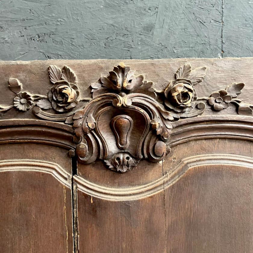 Boiserie en chêne style Louis XV, 10m linéaire