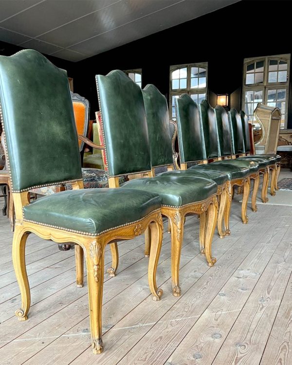 Set of Louis XV style chairs