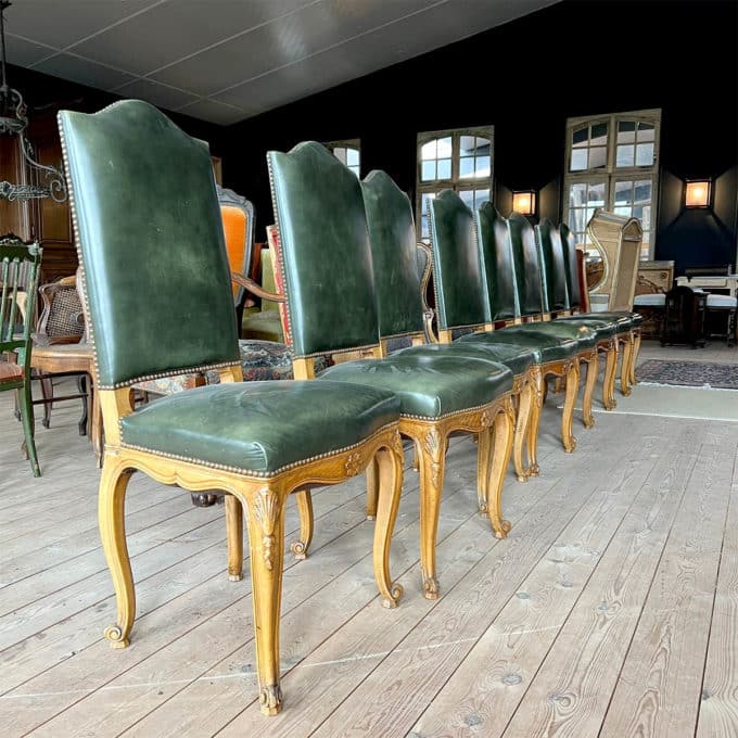 Set of Louis XV style chairs