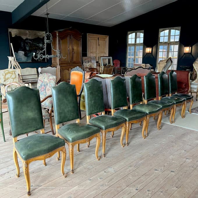 Set of Louis XV style chairs