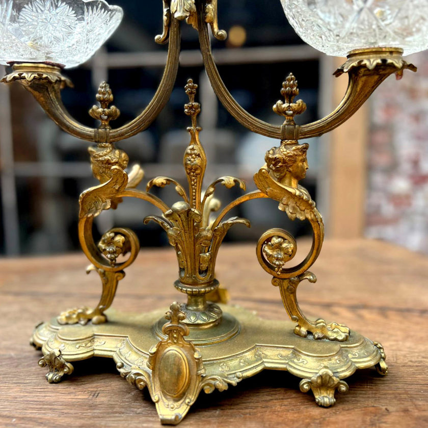 Centerpiece in bronze and crystal down