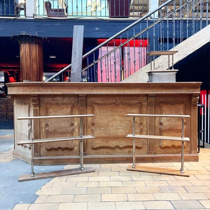 Oak bar counter from the 1930s front