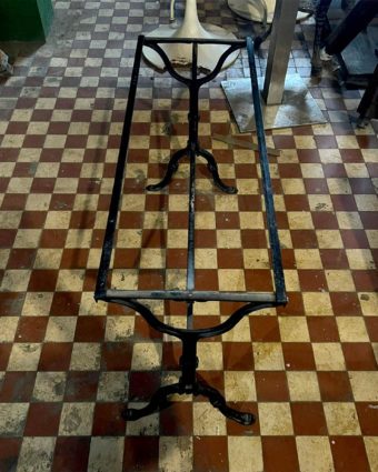 Double godin cast-iron base