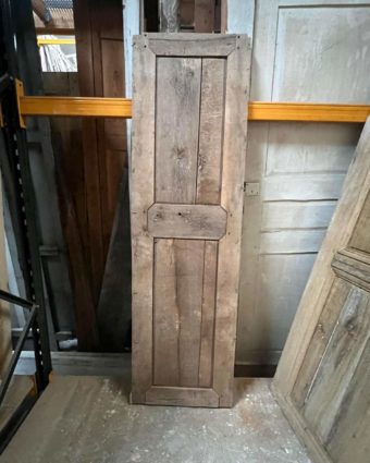 Porte de placard décapée 56x190cm