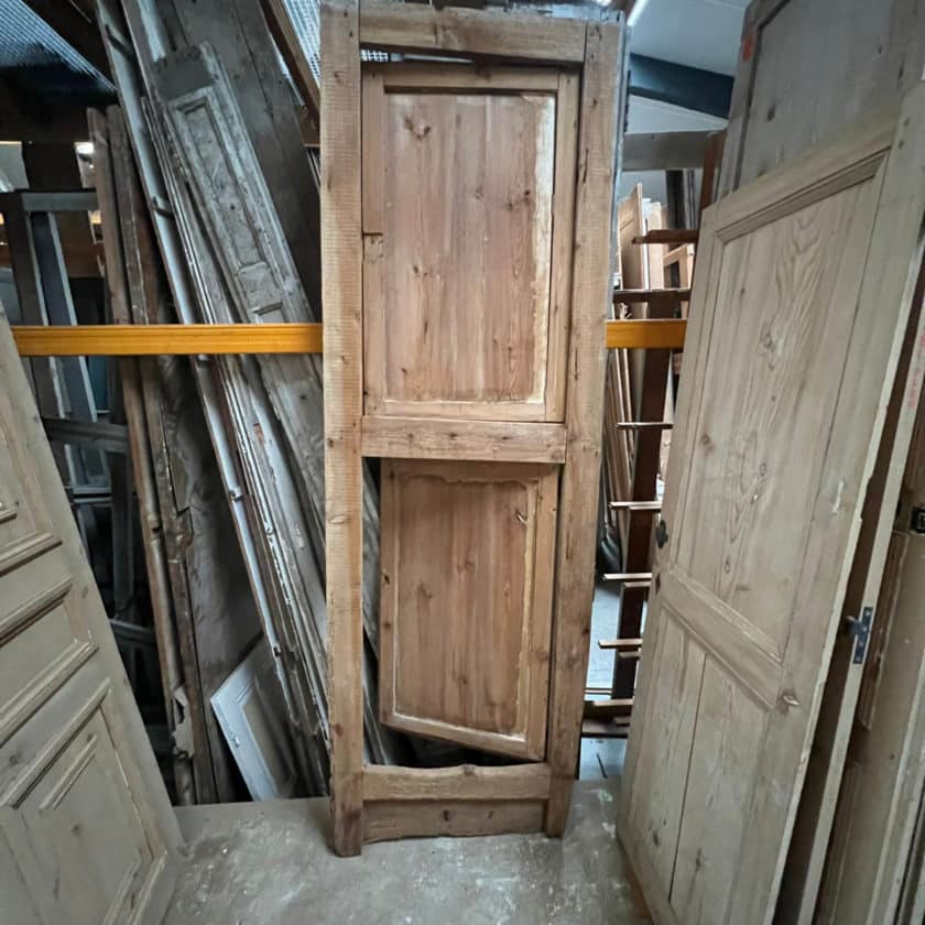 Stripped cupboard door 74x236cm