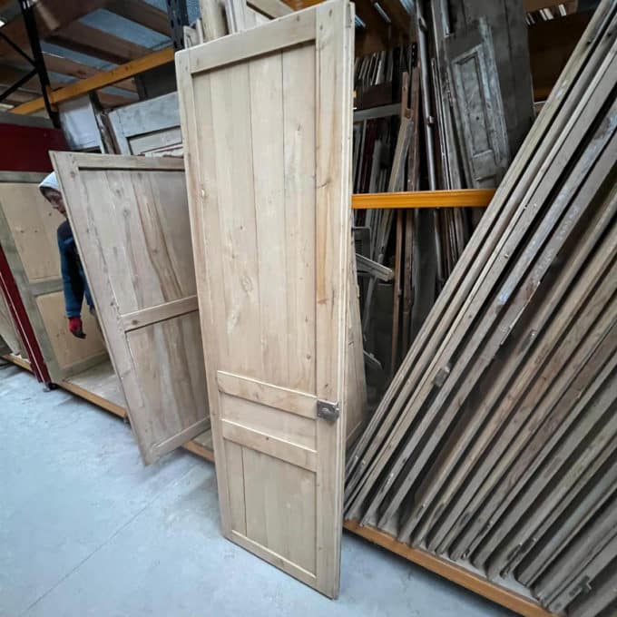 Stripped cupboard door 74x244cm