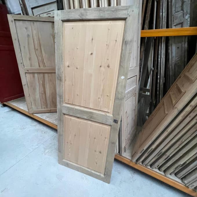 Stripped cupboard door 80x195cm