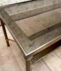 Table basse rectangulaire en Laiton avec bords verre miroir
