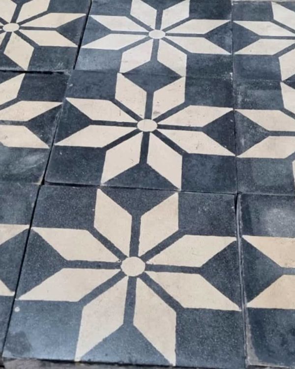 Set of 1.2m² cement tiles, with their authentic, hand-crafted design, perfect for enhancing floors and walls with charm and character.