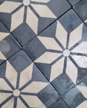 Set of 1.2m² cement tiles, with their authentic, hand-crafted design, perfect for enhancing floors and walls with charm and character.