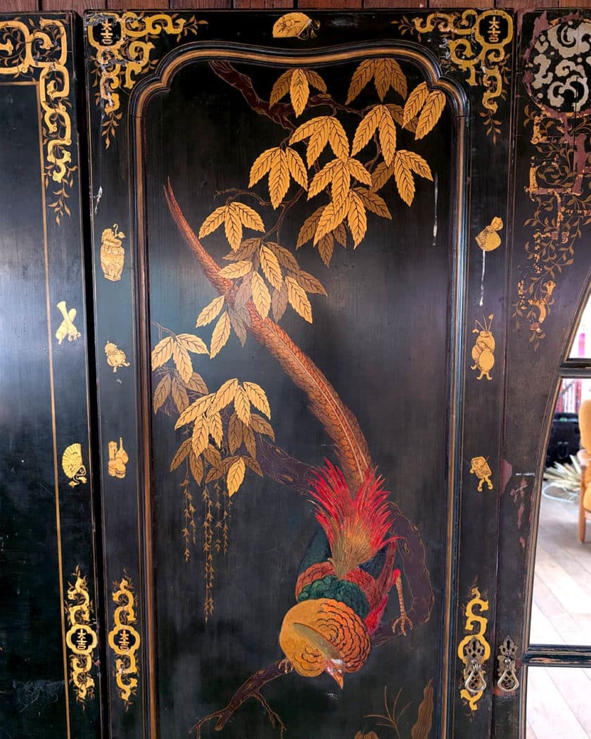 Set of painted panels with chinoiserie decor zoom 1