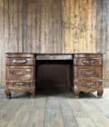 Bureau de style Louis XV en chêne