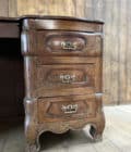 Bureau de style Louis XV en chêne
