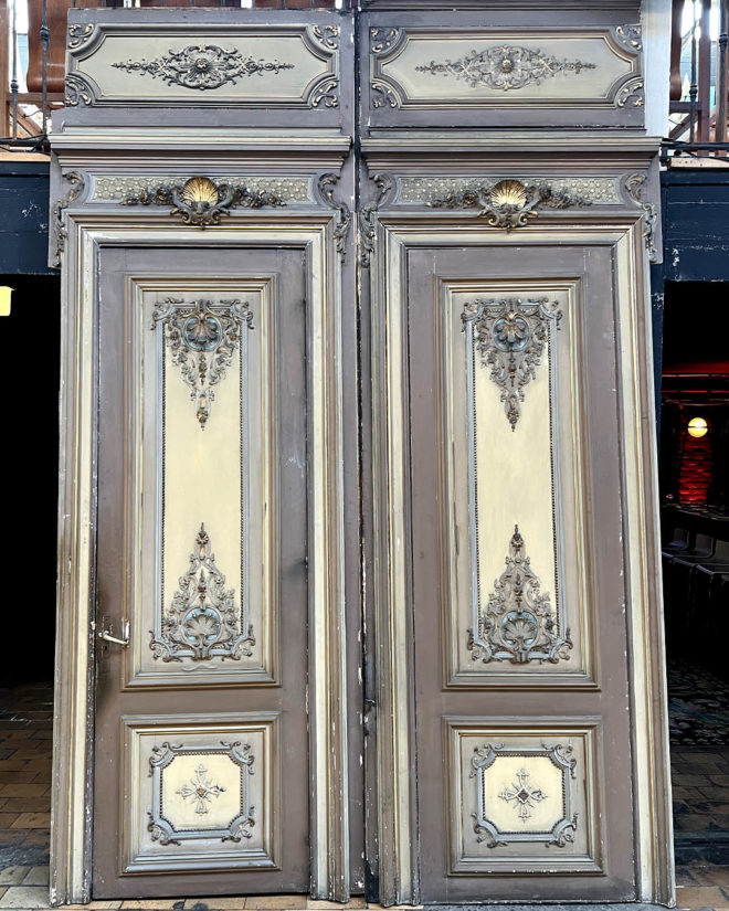 Paire de portes avec bâti