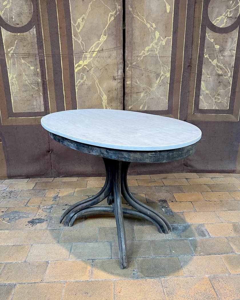 Lot de table thonet en marbre